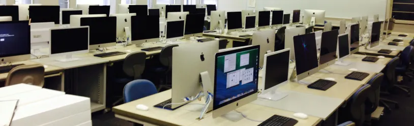 C棟コンピューター室